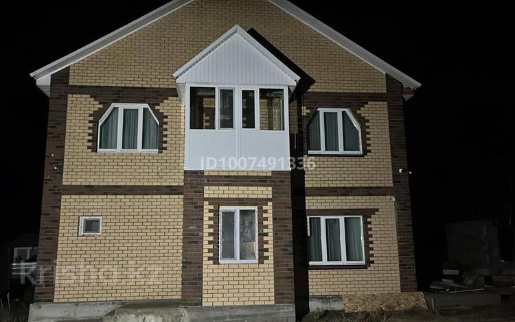 Жеке үй · 3 бөлме · 200 м², Достык 14б — Магазин Арман, бағасы: 120 000 ₸ в Бурабае — фото 2
