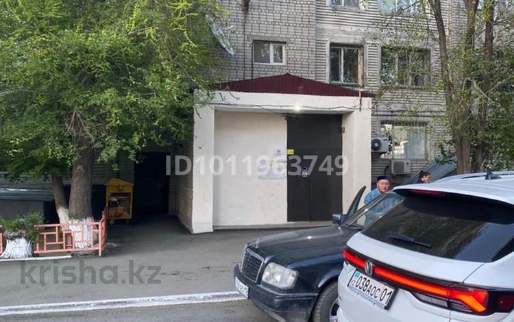2-бөлмелі пәтер · 53.2 м² · 7/10 қабат, Кабанбай Батыра 33, бағасы: 33 млн ₸ в Семее — фото 2