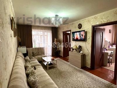 4-бөлмелі пәтер · 63 м² · 3/5 қабат, Майкудук, 17й микрорайон, бағасы: 16 млн ₸ в Караганде, Алихана Бокейханова р-н