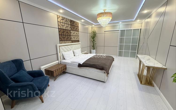 4-бөлмелі пәтер · 150 м² · 15/15 қабат, Наурызбай батыра 50 — Арбат, бағасы: 65 000 ₸ в Алматы, Алмалинский р-н — фото 2