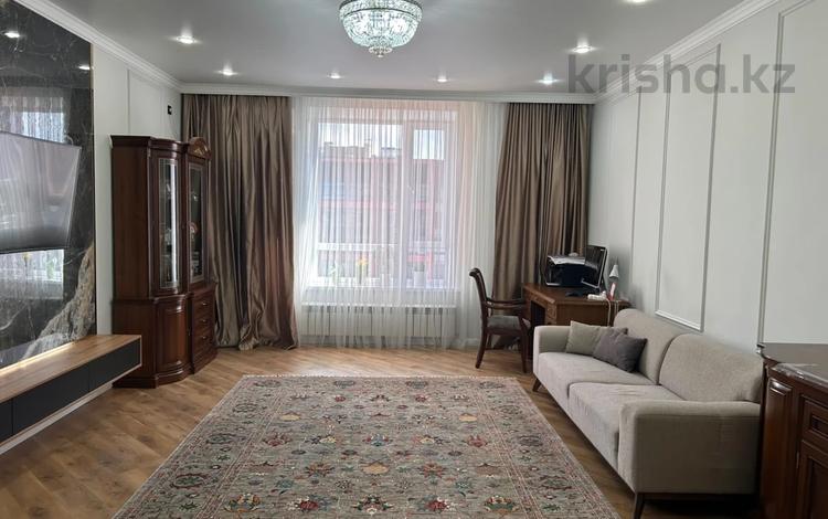 4-комнатная квартира · 118 м² · 8/12 этаж, Кенжебек Кумисбеков 1 за 88.5 млн ₸ в Астане — фото 3