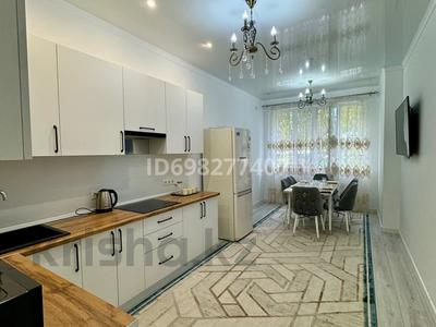 Аренда квартир в Алматы: 3-комнатная квартира · 76 м² · 1/13 этаж, Утепова 20 — Розыбакиева за 450 000 〒 3-комнатная квартира · 76 м² · 1/13 этаж, Утепова 20 — Розыбакиева за 450 000 〒 в Алматы, Бостандыкский р-н