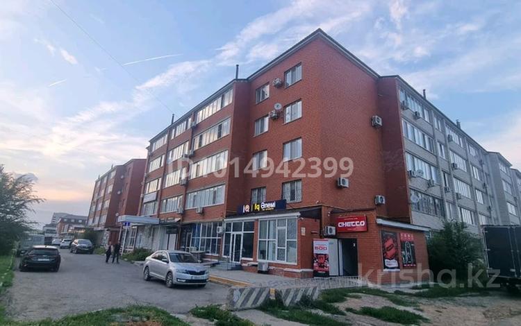 2-комнатная квартира · 89 м² · 5/5 этаж, мкр Байтерек, Нур 5 за 31 млн ₸ в Уральске — фото 2