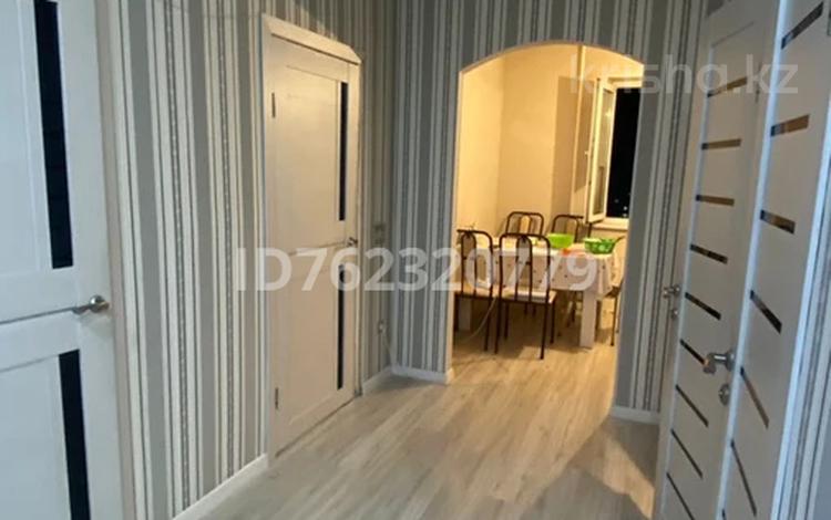 3-бөлмелі пәтер · 65 м² · 10/12 қабат, мкр Аксай-1А 9, бағасы: 38.5 млн ₸ в Алматы, Ауэзовский р-н — фото 2