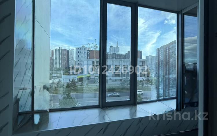 2-бөлмелі пәтер · 70.6 м² · 3/13 қабат, Шаймерден Косшыгулулы 6, бағасы: 37.5 млн ₸ в Астане, Сарыарка р-н — фото 2