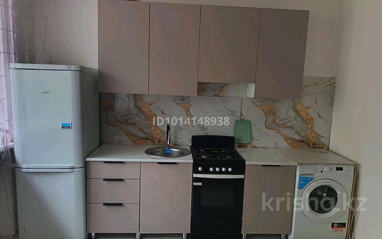1-комнатная квартира · 40 м² · 2/2 этаж, мкр Михайловка , Мкр Михайловка Бадина 211 — Ул Прогресса, Бадина. за 110 000 ₸ в Караганде, Казыбек би р-н — фото 2