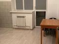 1-комнатная квартира · 50 м² · 1/10 этаж, мкр Нурсая, Т. Жумагалиева 10 за 150 000 ₸ в Атырау — фото 10