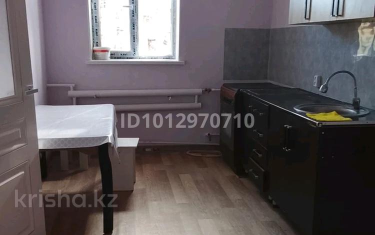 Үйдің бір бөлігі · 1 бөлме · 30 м² · 10 сот., мкр Орлеу, Елжан утеев 41, бағасы: 100 000 ₸ в Атырау — фото 2