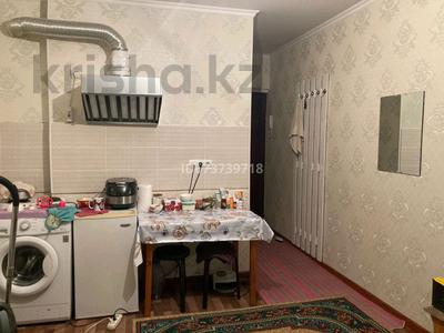 1-комнатная квартира, 17 м², 4/4 этаж помесячно, мкр №3 39А за 140 000 〒 в Алматы, Ауэзовский р-н