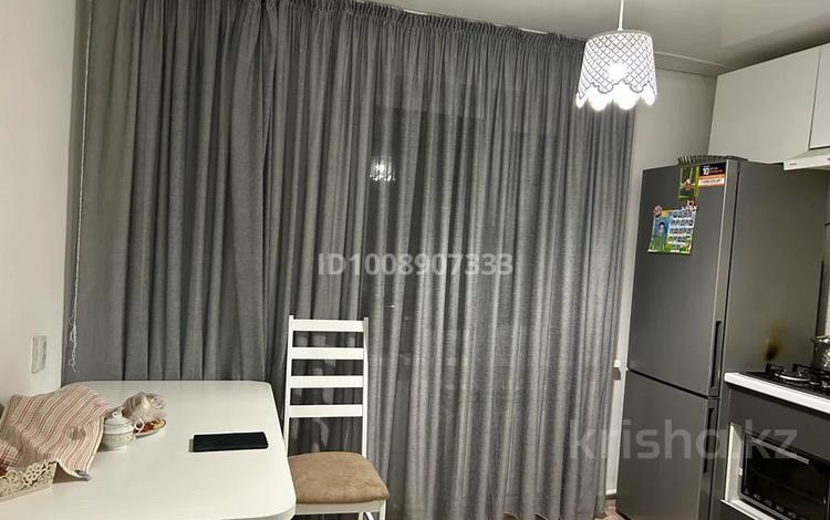 2-бөлмелі пәтер · 59 м² · 1/5 қабат, Богенбай батыра 25 б — В центре, бағасы: 13 млн ₸ в Макинске — фото 2