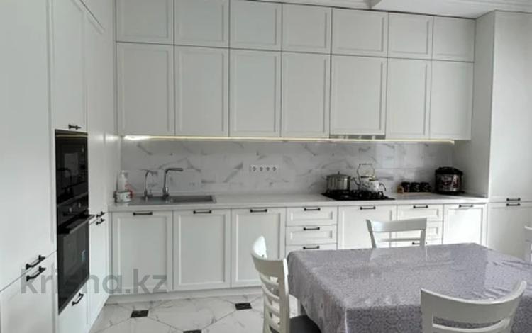 3-комнатная квартира · 120 м² · 4/9 этаж, мкр. Алтын орда, Тауелсиздик за 55 млн ₸ в Актобе — фото 8