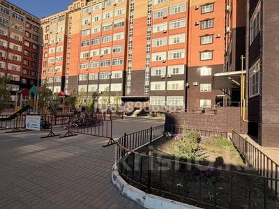 3-комнатная квартира · 109 м² · 4/9 этаж, мкр. Алтын орда, Молдагулова 62 за 350 000 ₸ в Актобе