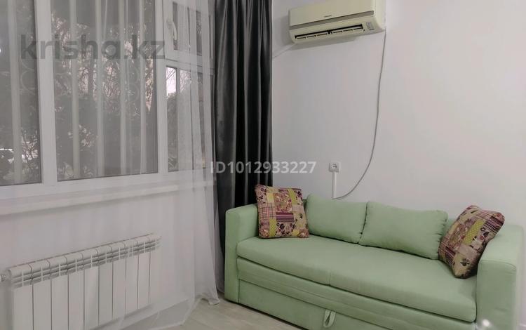 1-бөлмелі пәтер · 35 м² · 1/5 қабат, Абулхаир хана 28, бағасы: 8 000 ₸ в Актобе — фото 2