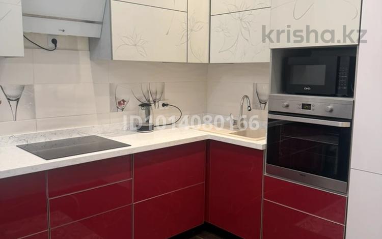 3-комнатная квартира · 100 м² · 5/15 этаж, Абая 150/230 за 500 000 ₸ в Алматы, Бостандыкский р-н — фото 2