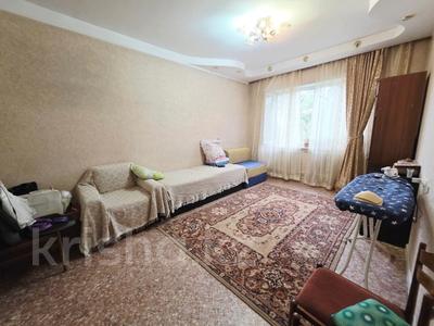 1-комнатная квартира · 42 м² · 5/5 этаж, мкр Айнабулак-3 — Жумабаева | Макатаева | Гимназия №110 | Школа №129 за 22 млн ₸ в Алматы, Жетысуский р-н