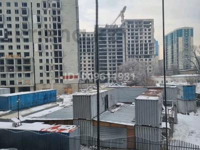3-бөлмелі пәтер · 88.3 м² · 2/16 қабат, Ауэзова — Толе би, бағасы: 72 млн ₸ в Алматы, Алмалинский р-н