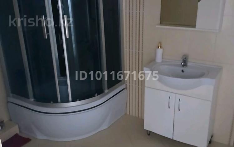 3-комнатная квартира · 130 м² · 4/9 этаж, мкр. Алтын орда, Санкибай батыра 40/1 за 20 000 ₸ в Актобе — фото 2