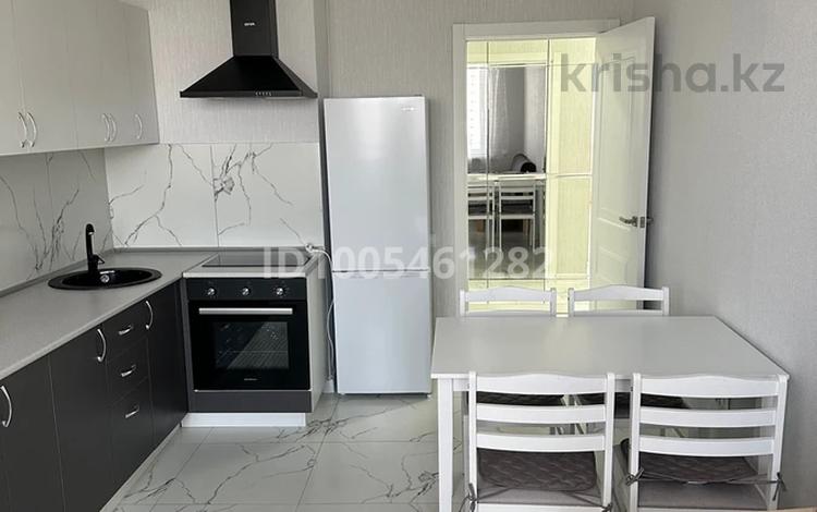 1-комнатная квартира · 48 м² · 12/12 этаж, мкр Дарабоз 83 — Алматы Арена за 280 000 〒 в Алатауский р-н — фото 2