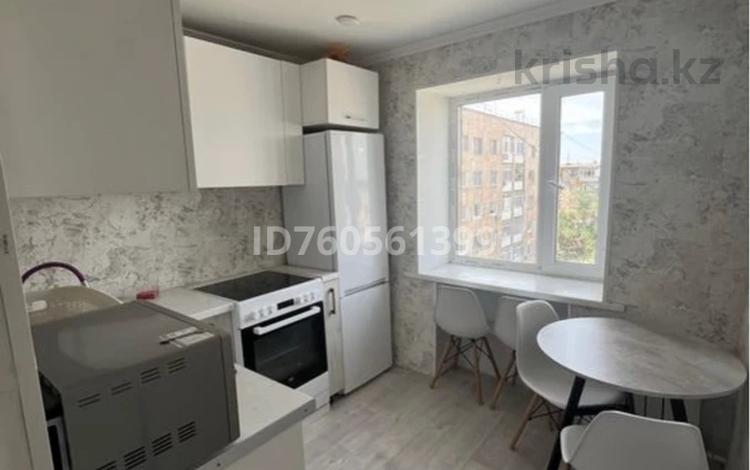 1-бөлмелі пәтер · 30 м² · 5/5 қабат, Гарышкерлер 13, бағасы: 160 000 ₸ в Жезказгане — фото 2