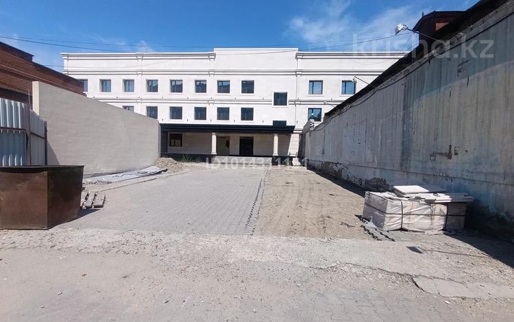 Бани, гостиницы и зоны отдыха · 1500 м² за 1 млрд ₸ в Семее — фото 2
