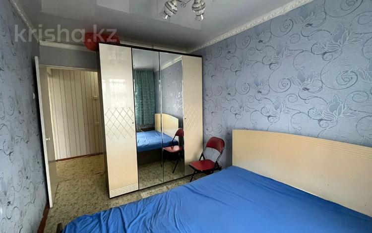 2-комнатная квартира, 43 м², 5/5 этаж, самал за 11.5 млн 〒 в Талдыкоргане, мкр Самал — фото 2