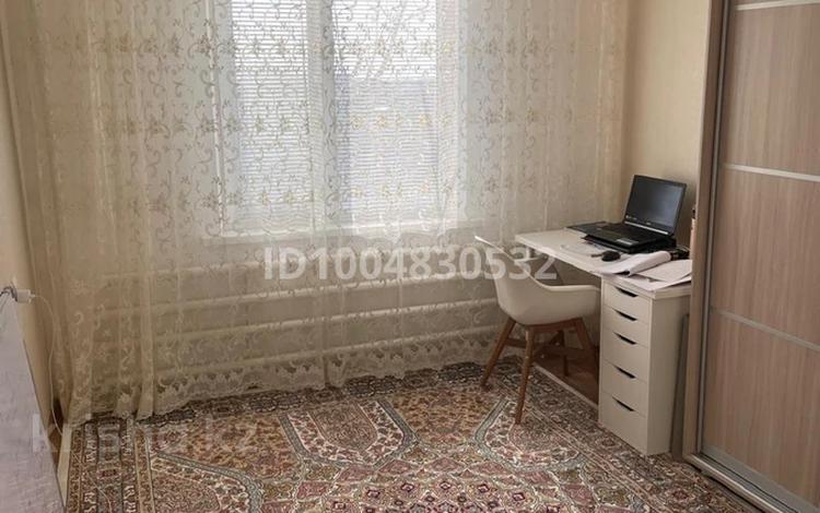 4-бөлмелі пәтер · 81.8 м² · 4/5 қабат, Владимирский — Областной больница, бағасы: 250 000 ₸ в Атырау, мкр Авангард-2 — фото 2