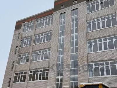 2-комнатная квартира · 78 м² · 1/5 этаж, Санкибай батыра 38б — Гипермаркет дина Дару за 26.5 млн 〒 в Актобе