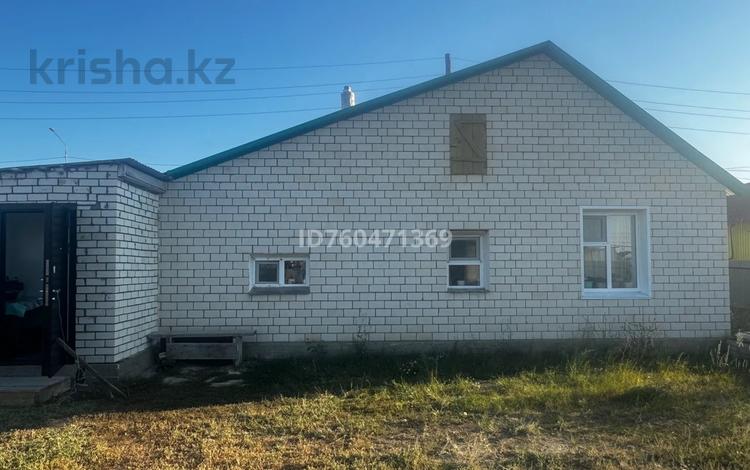 Жеке үй · 7 бөлме · 68.7 м² · 67 жүзд., Жанаталап — Бурлинский, бағасы: 23 млн ₸ в Аксае — фото 2