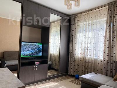 3-комнатная квартира, 65 м², 3/5 этаж, мкр Тастак-2 за 39 млн 〒 в Алматы, Алмалинский р-н