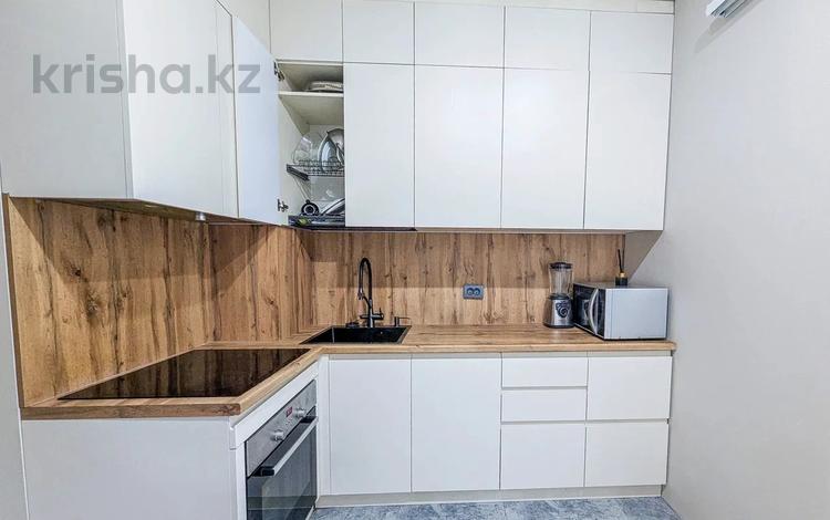 3-комнатная квартира · 74 м² · 3/13 этаж, Толе би 189/3 — Гагарина за 72.5 млн ₸ в Алматы, Алмалинский р-н — фото 2