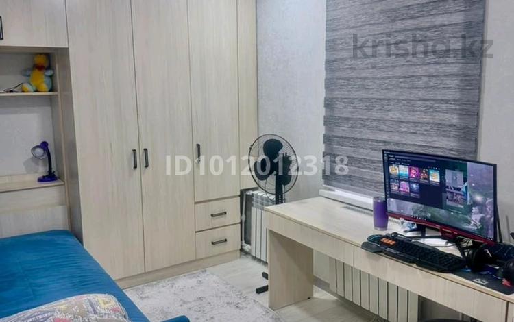 4-бөлмелі пәтер · 62 м² · 4/5 қабат, Микрорайон 3 17, бағасы: 22 млн ₸ в Шемонаихе — фото 2