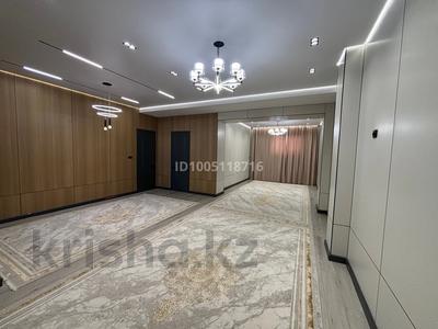 6-комнатная квартира · 250 м² · 1/5 этаж, 34-й мкр 14 за 55 млн 〒 в Актау