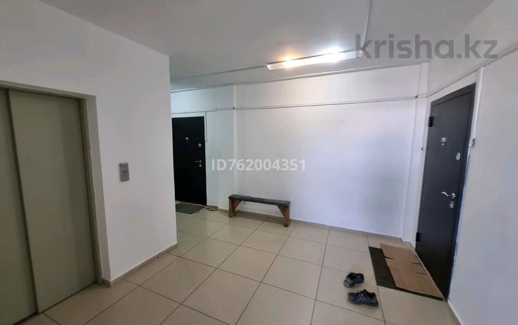 3-бөлмелі пәтер · 87 м² · 5/9 қабат, 10микрорайон 25 — Продам квартиру, в хорошем месте расположения! вся инфраструктура рядо, бағасы: 33 млн ₸ в Аксае — фото 7
