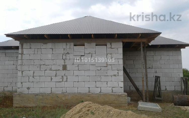 Отдельный дом · 3 комнаты · 180 м² · 25 сот., Тауелсиздик 124 за 10 млн ₸ в  — фото 2
