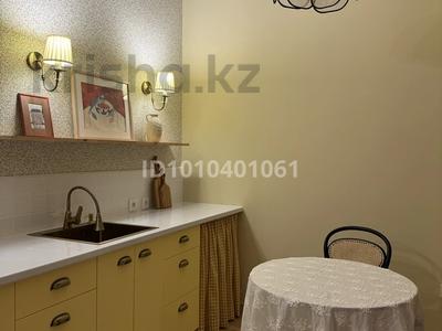 1-комнатная квартира · 30 м², мкр Центральный, Достык 1 — Драмтеатр, Рахат за 230 000 〒 в Атырау