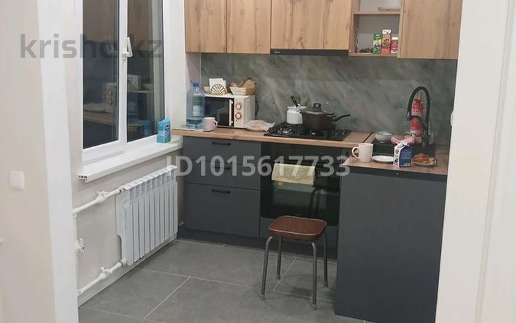 3-комнатная квартира · 64 м² · 5/5 этаж, 2 15 за 23 млн ₸ в Атырау, мкр Авангард-2 — фото 2