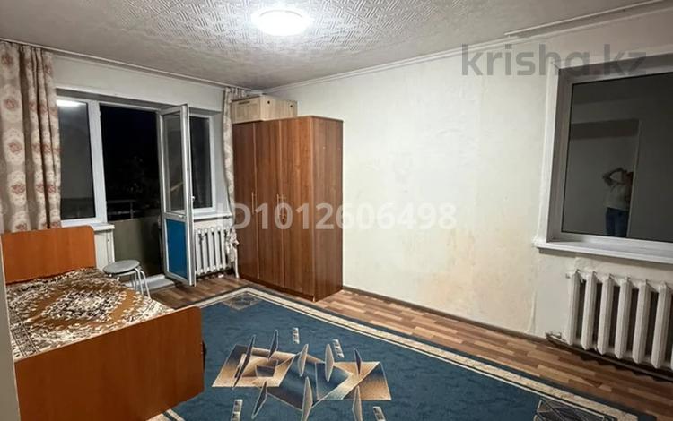 1-бөлмелі пәтер · 30 м² · 2/5 қабат, 35 квартал 6 — 35 квартал, бағасы: ~ 11 млн ₸ в Семее — фото 83