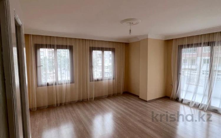4-комнатная квартира, 180 м², 2/10 этаж, Мендерес за 29 млн 〒 в Мерсине — фото 2