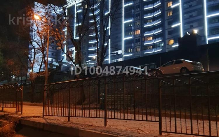 1-комнатная квартира · 55 м² · 4/12 этаж, Навои 323 — Набережной речки Большая Алматинка ( паралельно к речке) за 320 000 ₸ в Алматы, Бостандыкский р-н — фото 2
