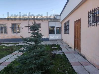 Жеке үй · 7 бөлме · 100 м² · 6 жүзд., Сеченова 32 — Между Айтиева и Конаева, золотой квадрат, бағасы: 50 млн ₸ в Таразе