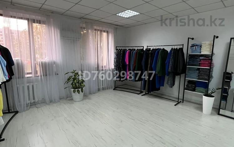 Офисы, образование, кабинеты и рабочие места, студии · 32 м² за 380 000 ₸ в Астане, Есильский р-н — фото 2