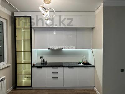 2-комнатная квартира · 58 м² · 5/12 этаж, мкр Нурсат, Назарбекова 17 — Шаяхметов за 260 000 ₸ в Шымкенте, Каратауский р-н