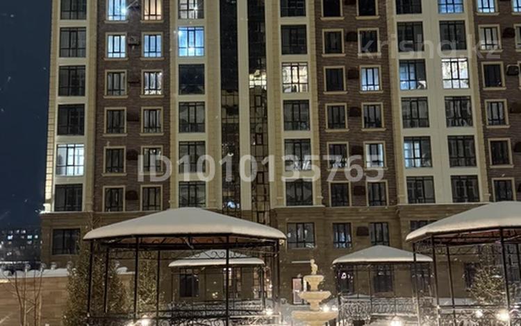 4-комнатная квартира · 130 м² · 5/10 этаж, Илияса Есенберлина 20 за 110 млн 〒 в Усть-Каменогорске — фото 2