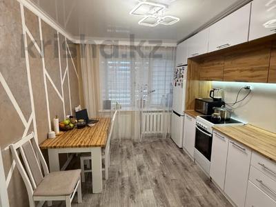 Пәтерлер в Костанайской обл.: 1-бөлмелі пәтер · 35.9 м² · 1/6 қабат, Баймагамбетова 3/1, бағасы: 11.3 млн 〒 1-бөлмелі пәтер · 35.9 м² · 1/6 қабат, Баймагамбетова 3/1, бағасы: 11.3 млн 〒 в Костанае