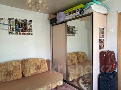 4-бөлмелі пәтер · 58.2 м² · 3/5 қабат, Ауэзова 52в, бағасы: 17 млн ₸ в Атырау, мкр Жилгородок