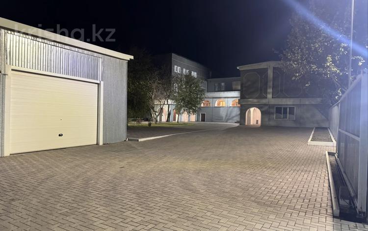 Жеке үй · 10 бөлме · 550 м² · 15 сот., Сергея Лазо 20/1 — Проспект Мира, бағасы: 160 млн ₸ в Темиртау — фото 4