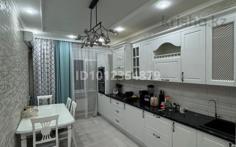 2-комнатная квартира · 90.5 м² · 4/9 этаж, 17-й мкр 44 за 40 млн ₸ в Актау — фото 2