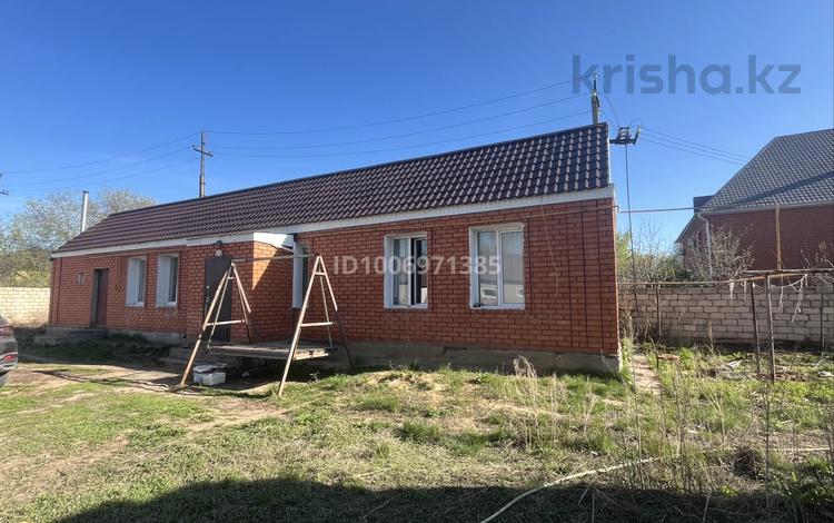 Отдельный дом · 4 комнаты · 90 м² · 30 сот., Коктем за 35 млн ₸ в Актобе, жилой массив Кирпичный — фото 12