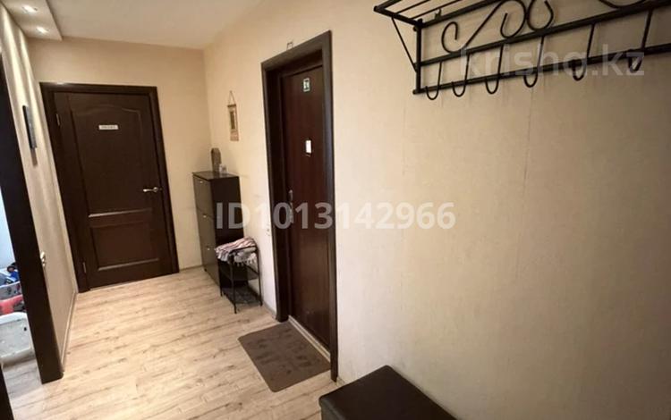 2-комнатная квартира · 53.2 м² · 7/9 этаж, мкр Юго-Восток, мкр Гульдер 1 13 за 21 млн ₸ в Караганде, Казыбек би р-н — фото 2