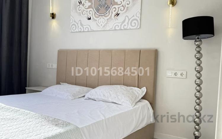 2-комнатная квартира · 52 м² · 6/9 этаж, мкр Аккент 95 за 280 000 ₸ в Алматы, Алатауский р-н — фото 2